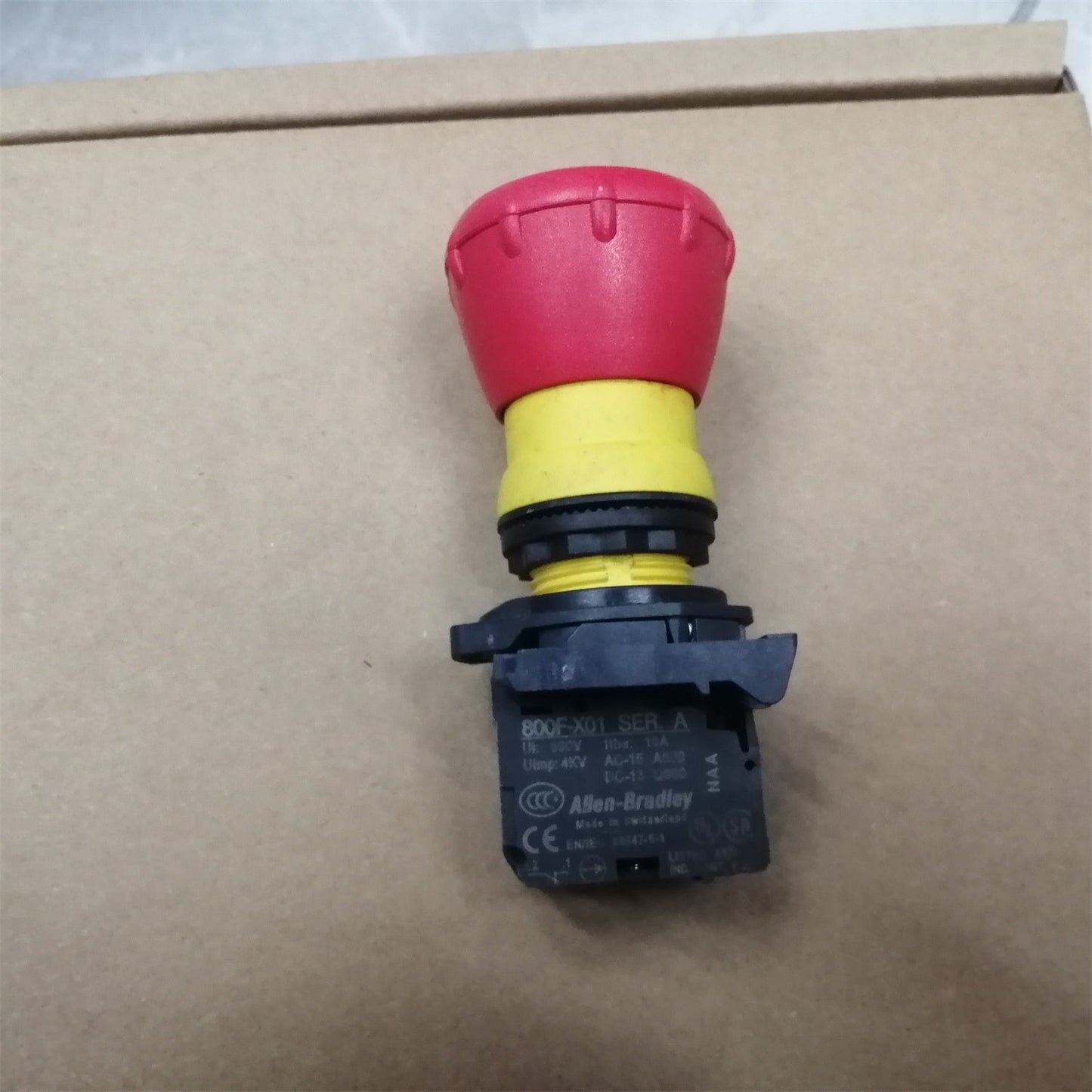 Allen-Bradley 800F-X01 Pushbutton / Contact Block