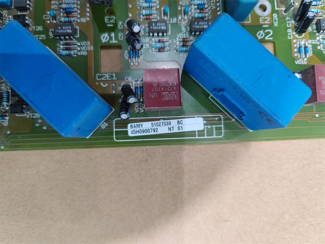 Merlin Gerin BAMY 51027039 BC 45H0900792 NT Board