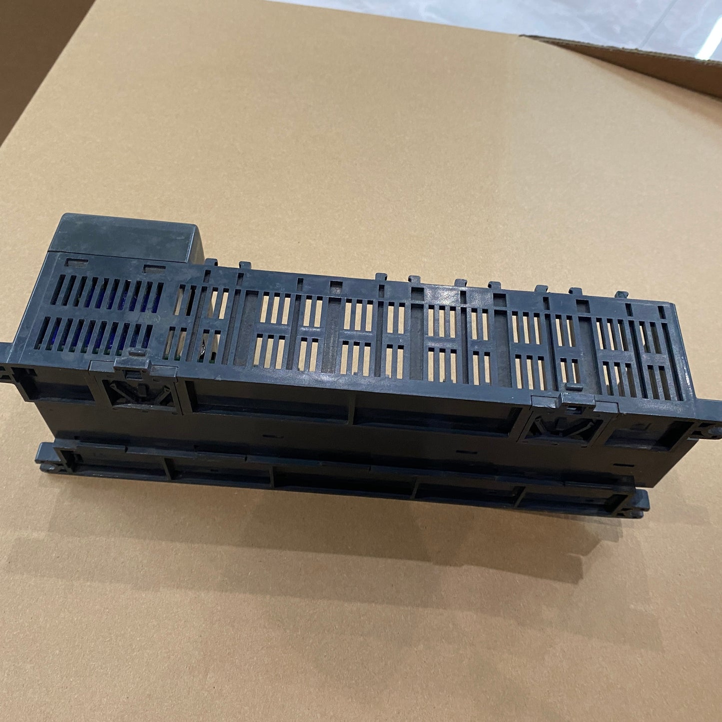 KOYO D2-06BDC1-1 DIRECT LOGICE 205 POWER SUPPLY WITH RACK