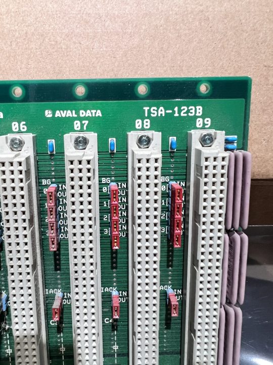 AVAL DATA TVME-810a TSA-123B Base