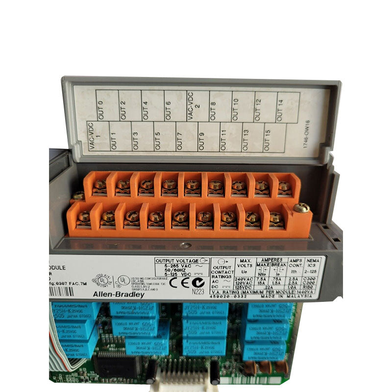 Allen Bradley 1746-OW16 MPL-B1520U-VJ74AA PLC module
