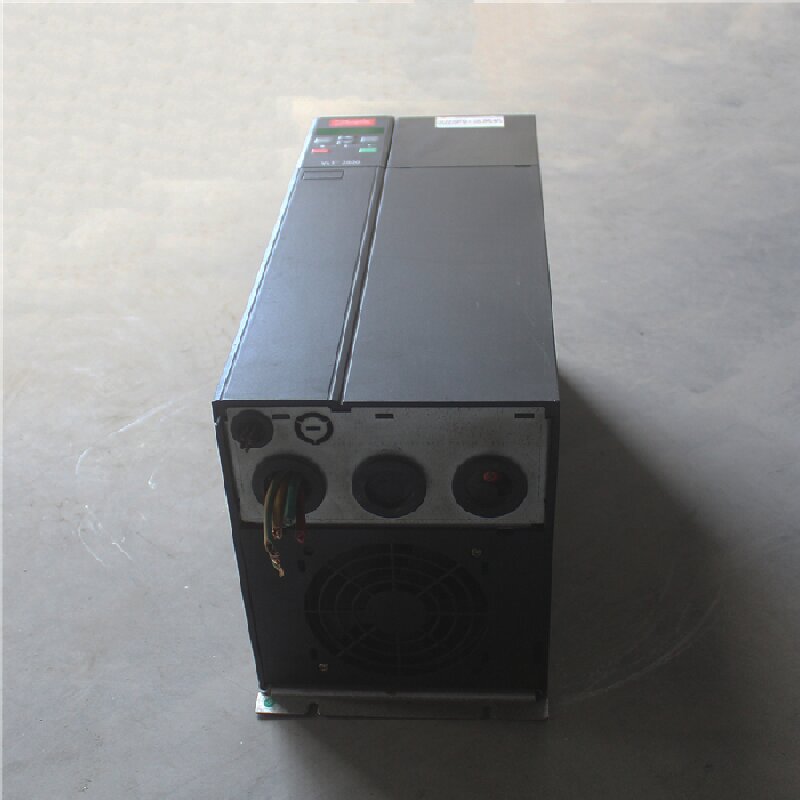 Danfoss VLT2882PT4B20STR0DBF00A00C1 Inverter 178B5035