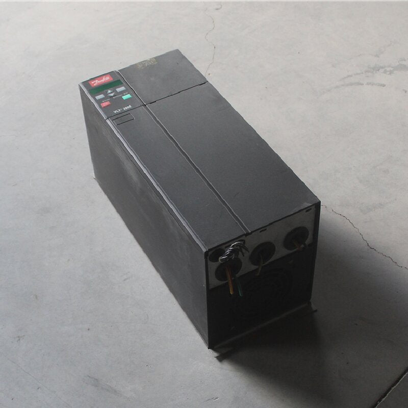 Danfoss VLT2880PT4B20STR0D0_F_A_ Inverter 195N2865