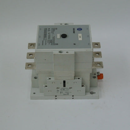 Allen Bradley 100-D300 Contactor