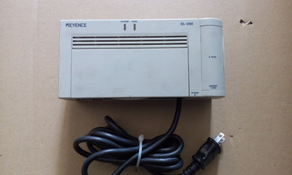 KEYENCE XL-200 data collector