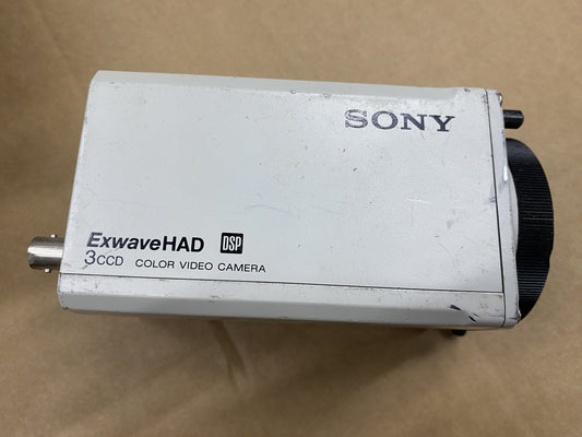 Sony DXC-990 Color 3 CCD Camera