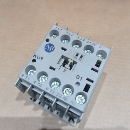 Allen-Bradley 700-K40E-ZA Control Relay