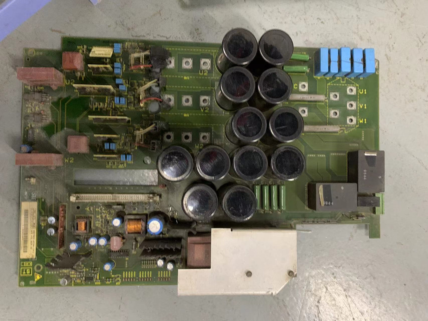 SIEMENS 6SE7023-4EC84-1HF2 power drive board