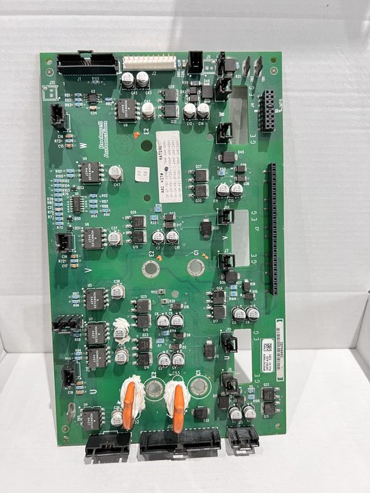 Allen-Bradley 320367-A02 320366-B01 Drive Board