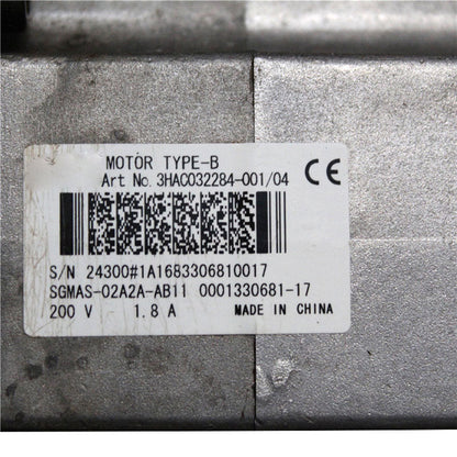 ABB 3HAC032284-001/04 SGMAS-02A2A-AB11 Motor