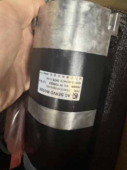 GIKEN KOGYO TS4618N1920E203 AC SERVO MOTOR