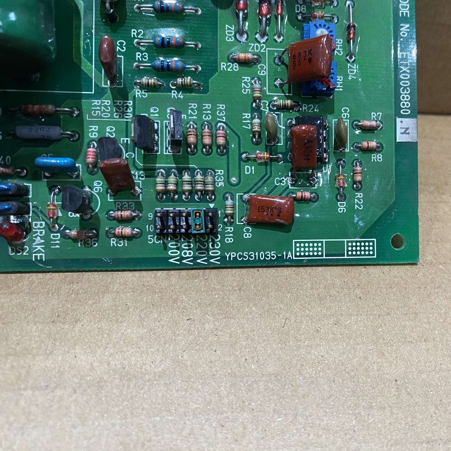 YASKAWA YPCS31035-1A ETX003880.N Board