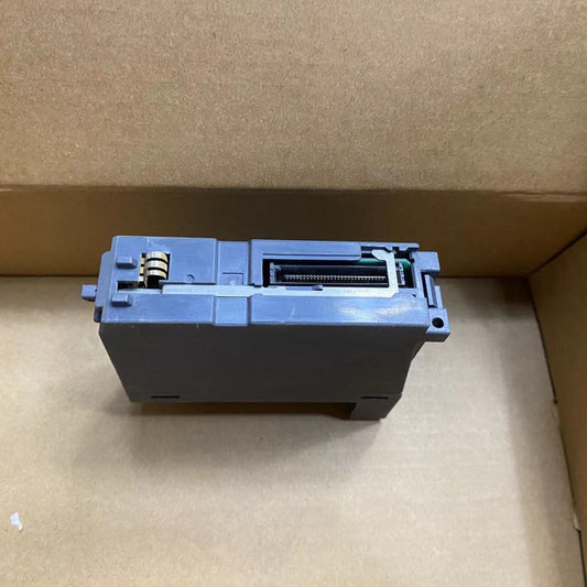 Mitsubishi QY10 Output Unit