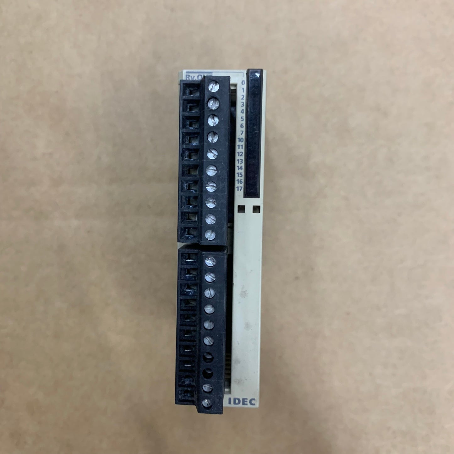 IDEC FC4A-R161 PLC Output Module