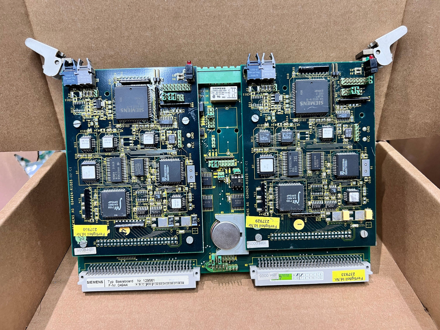 SIEMENS G34924-K1025-H2-C1 CIRCUIT BOARD