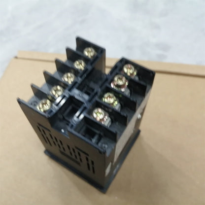 Omron H5CX-AD Digital Timer LCD 250VA DC30V 5A