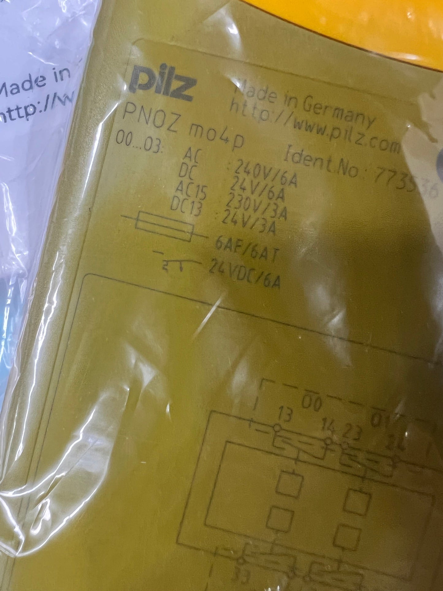 773536 PILZ PNOZ M04P Safety Relay