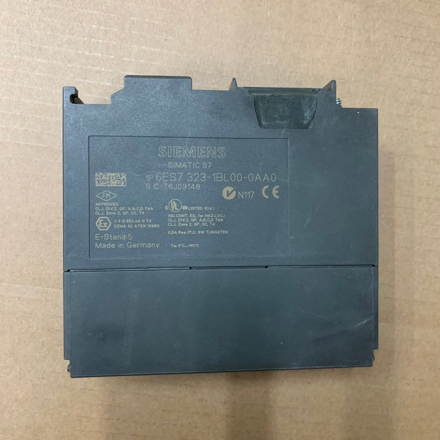 SIEMENS 6ES7323-1BL00-0AA0 Digital Input/Output Module