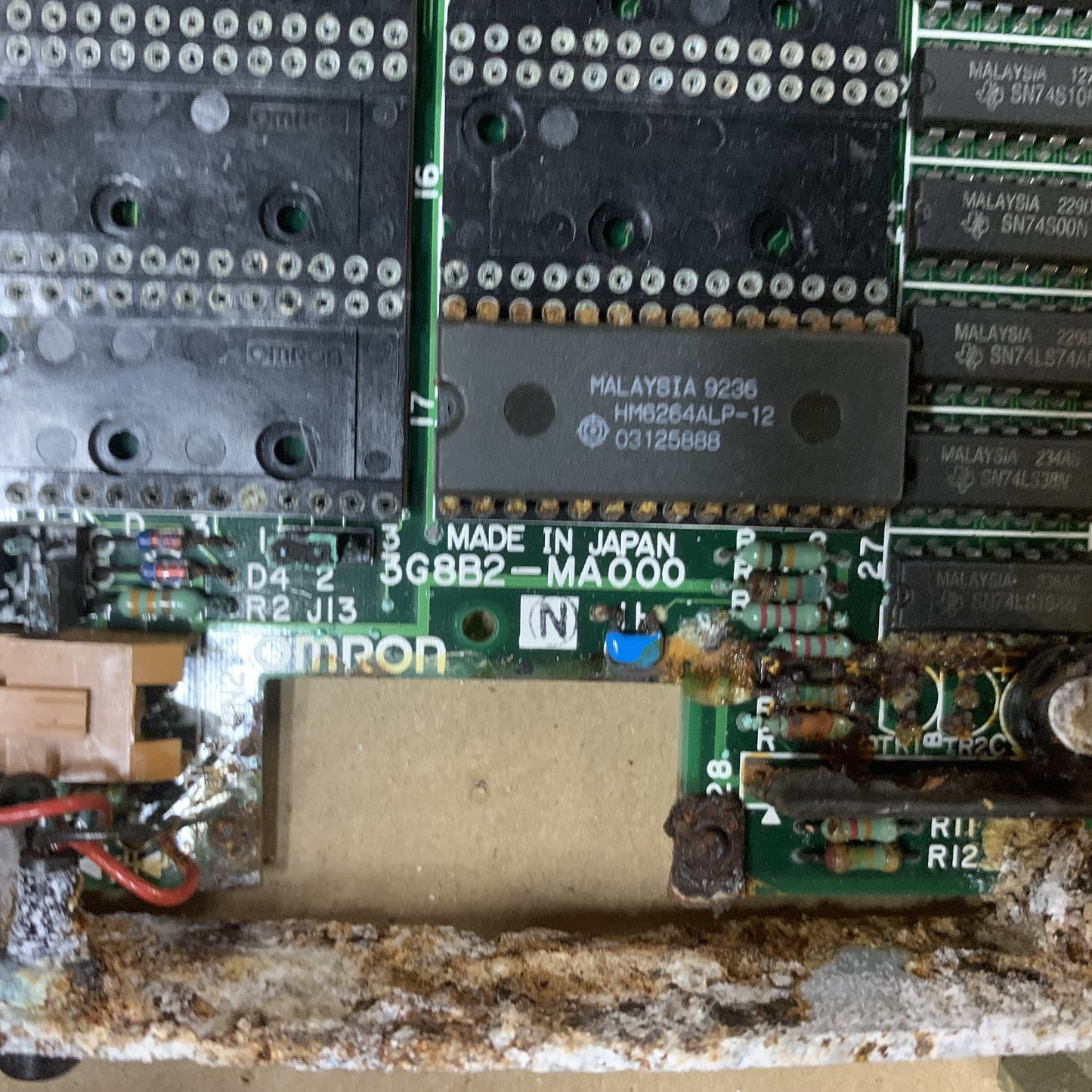 Omron 3G8B2-MA000 Circuit Board