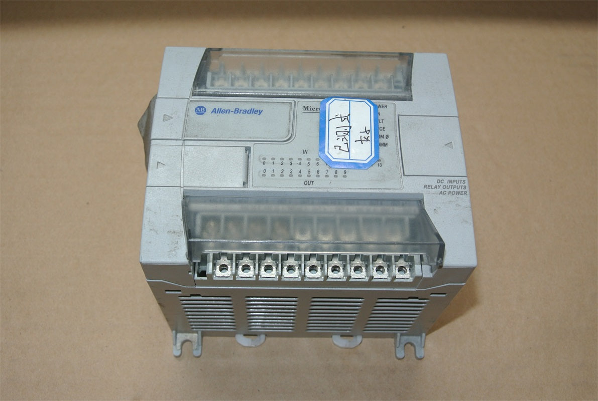 Allen Bradley MicroLogix 1200 PLC 1762-L24BWAR