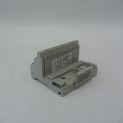 Allen Bradley 1440-TB-G 1492-SP1B160 PLC module