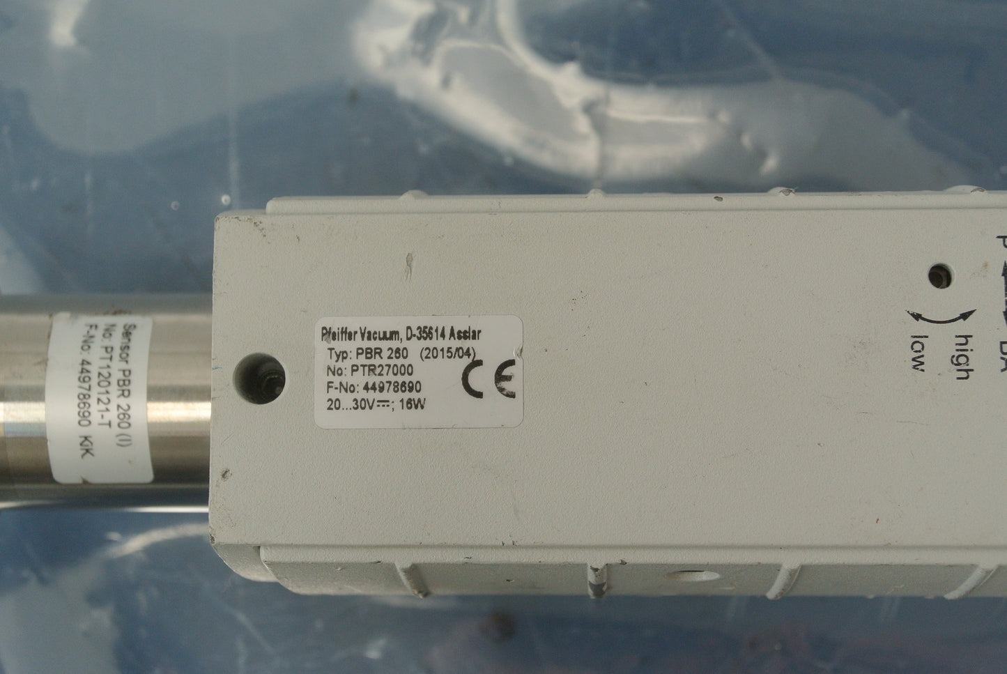 Pfeiffer PBR260 Vacuum Gauge