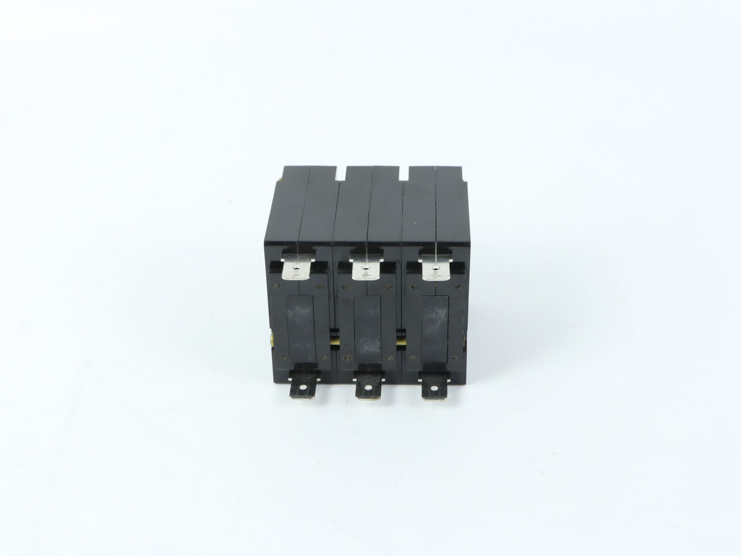 IDEC NH1S-3100F breaker