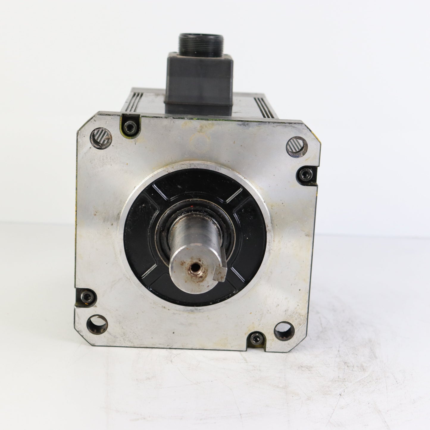 Panasonic MHME302SCHM2 motor