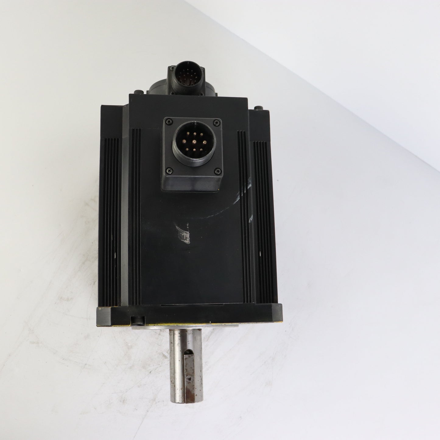 Panasonic MHME502SCHM2 motor