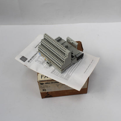 Allen Bradley 1440-TB-G 1492-SP1B160 PLC module