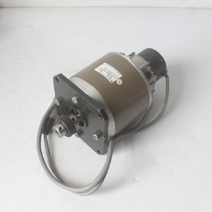 YASKAWA UGQMEM-06-SW12  Motor