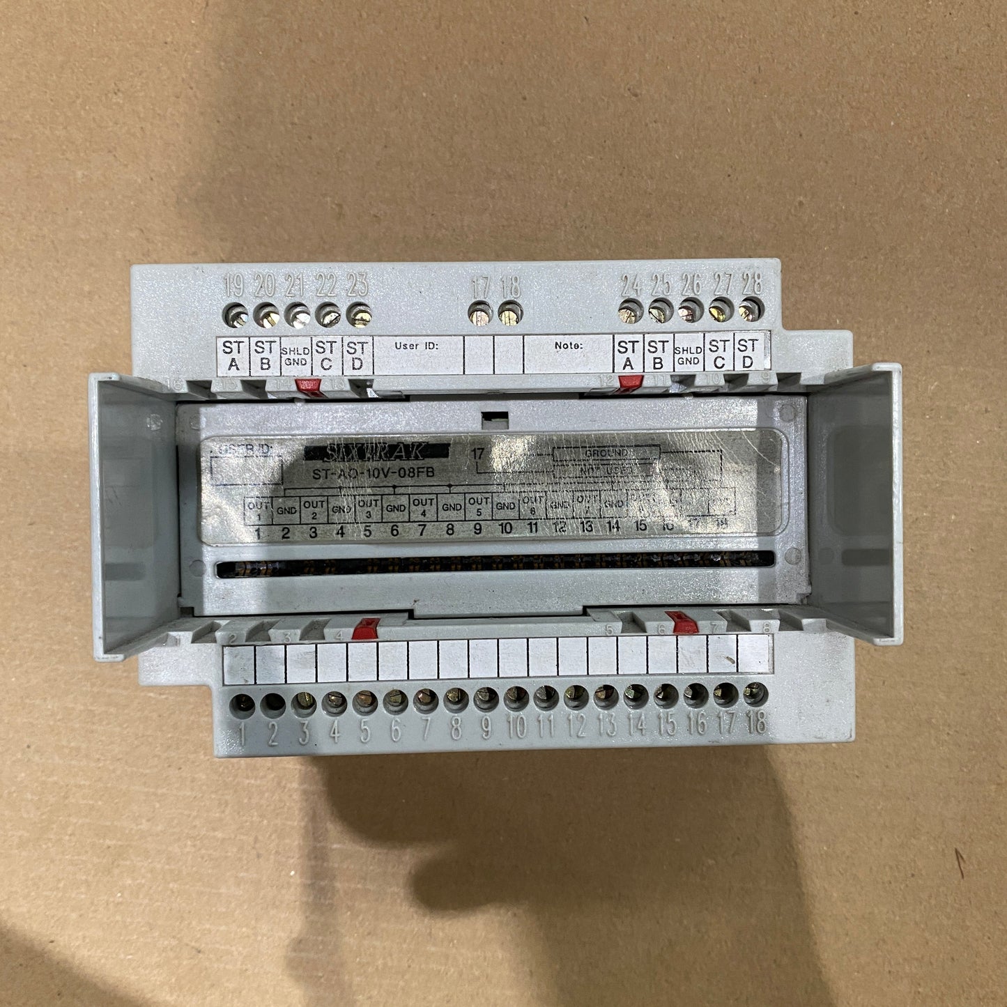 SixTrak SixNet Analog Output Module ST-AO-10V-08FB