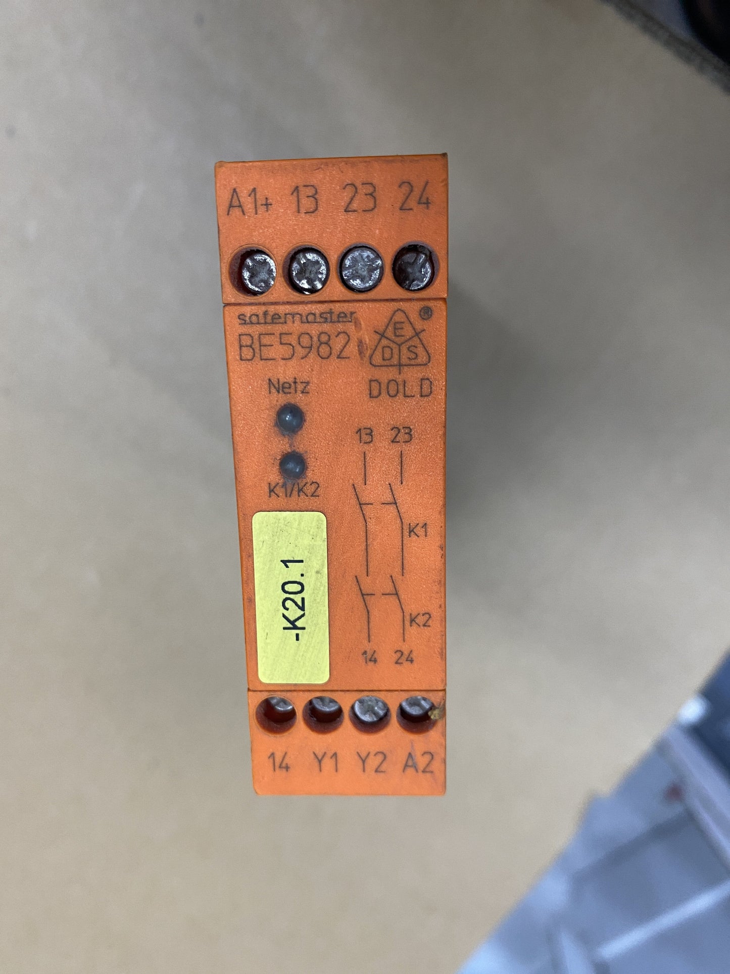 DOLD SAFEMASTER BE5982 EMERGENCY STOP RELAY