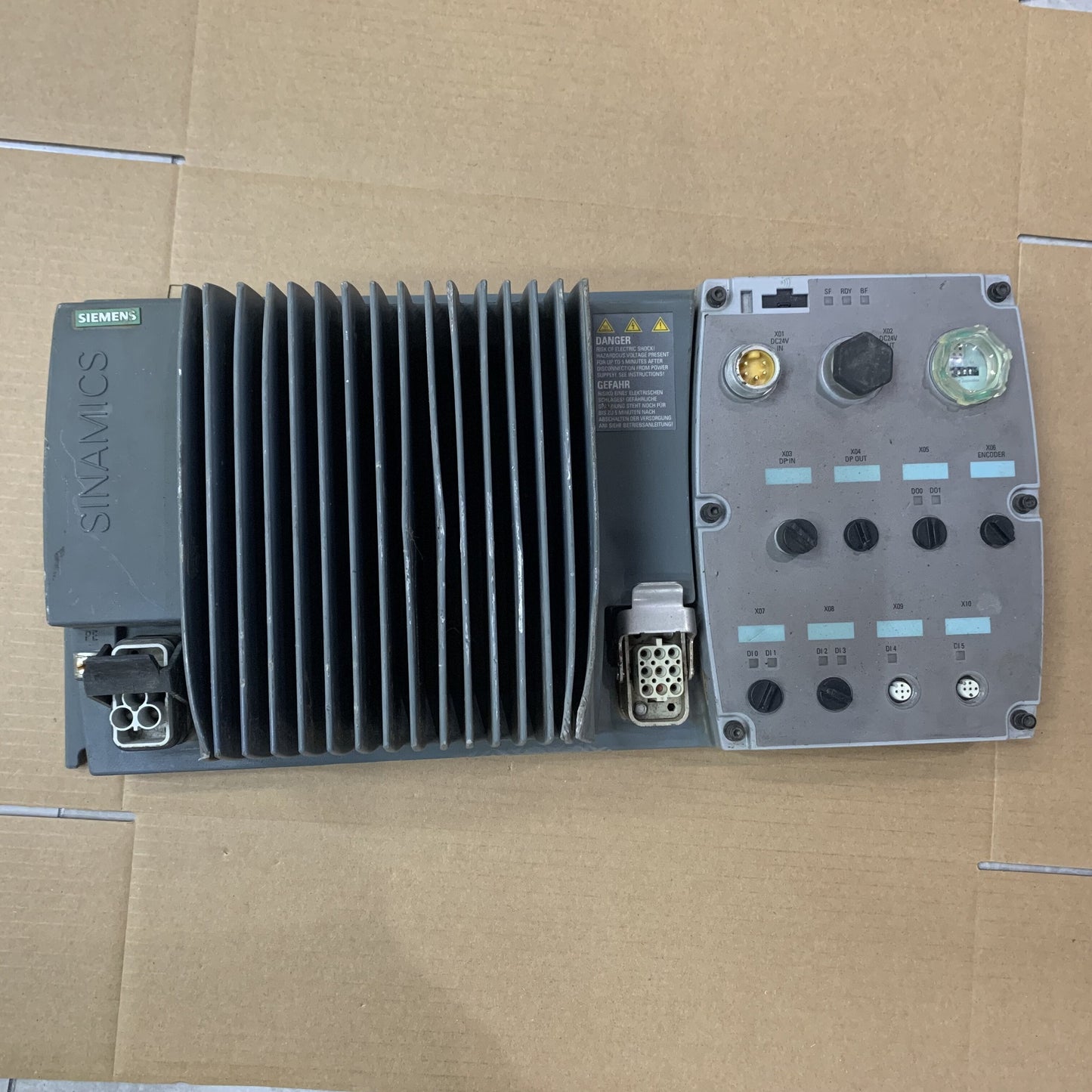 Siemens 6SL3544-0FA20-1PA0 SINAMICS G120D CONTROL UNIT