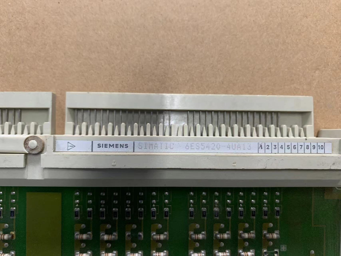 SIEMENS 6ES5420-4UA13 SIMATIC SIMATIC EXPANSION MODULE