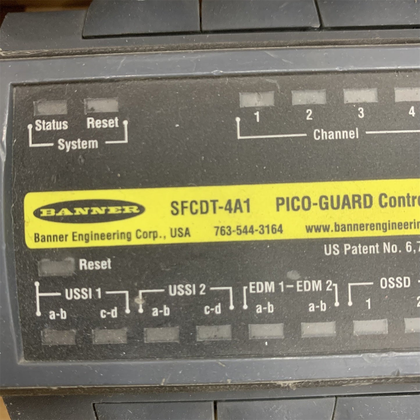 BANNER SFCDT-4A1 PICO-GUARD Controller
