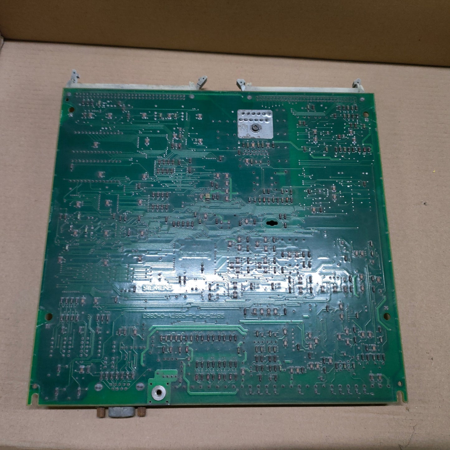 SIEMENS C95043-A1660-L1-13 controller board