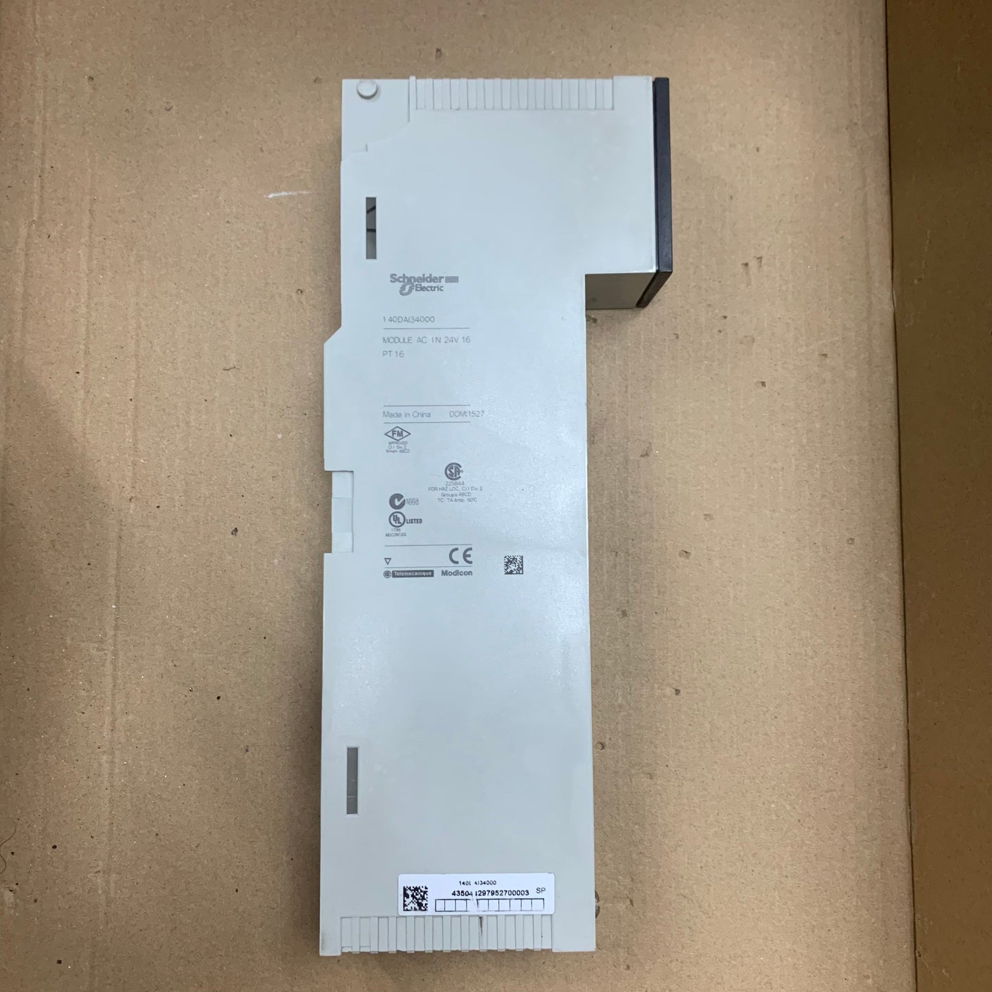 SCHNEIDER ELECTRIC 140DAI34000 Module