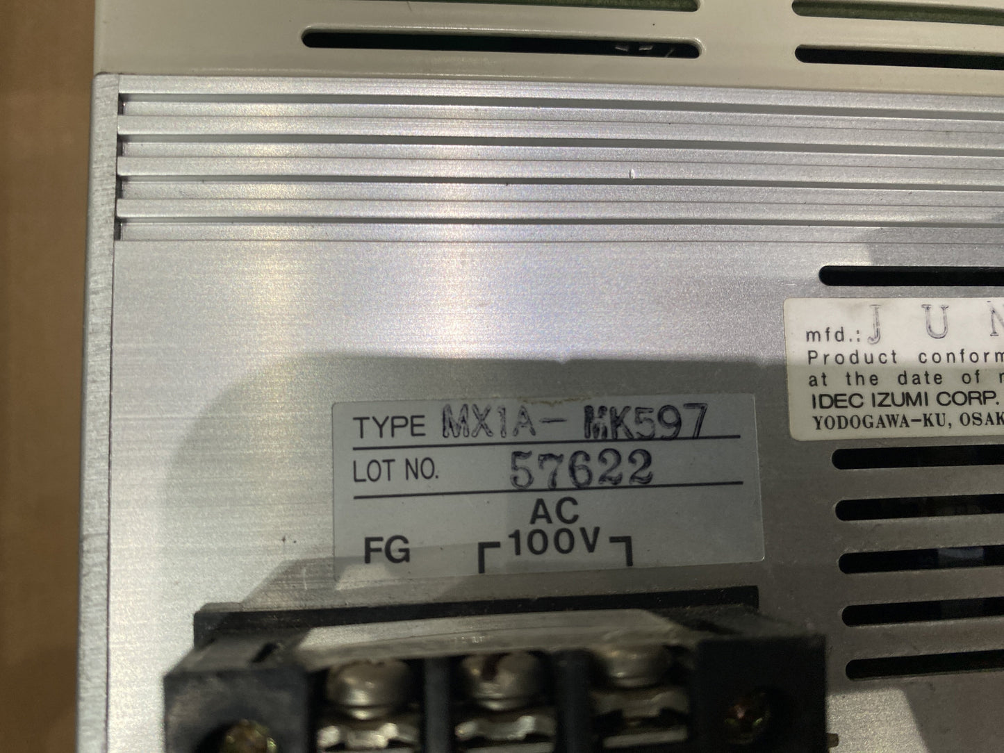 IDEC MX1A-MK597 LASER DISPLACEMENT
