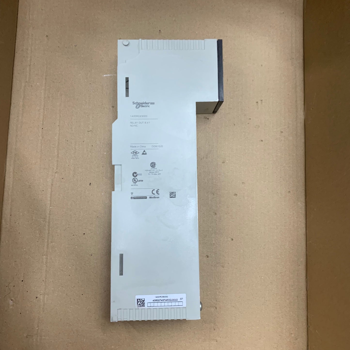 Schneider Electric 140DRC83000 Discrete Relay Output Module