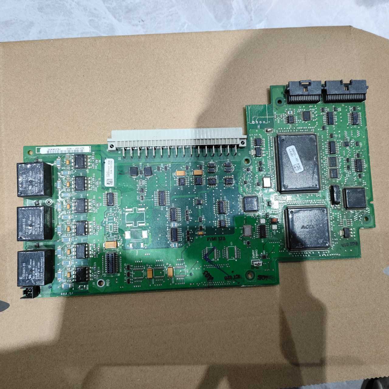 ALLEN-BRADLEY 321131-A02 inverter Drive Board