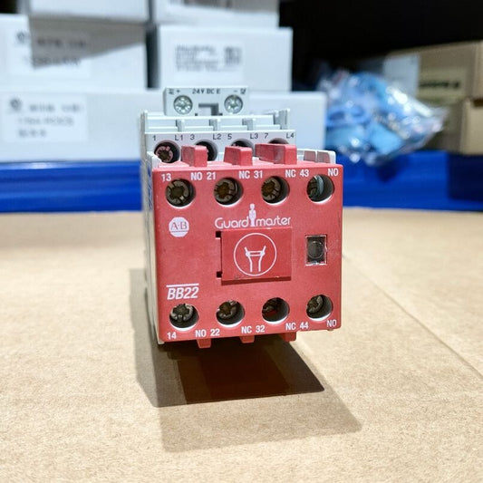 ALLEN-BRADLEY 100S-C09EJ422BC Safety Contactor Relay
