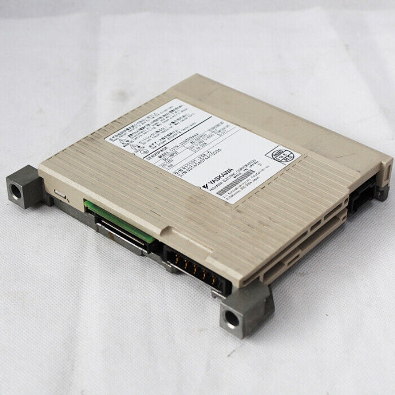 YASKAWA CSTR-SDB3R8AAA  Servo Drive