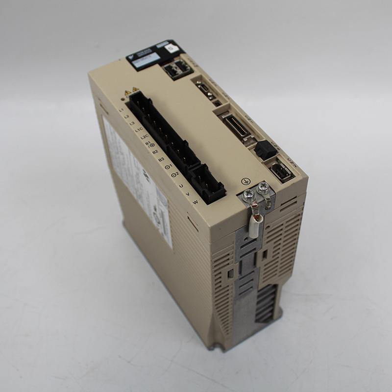 Yaskawa SGDV-5R5A11A 200-230V 750W 5.5A Servo Driver - Pulingma Automation