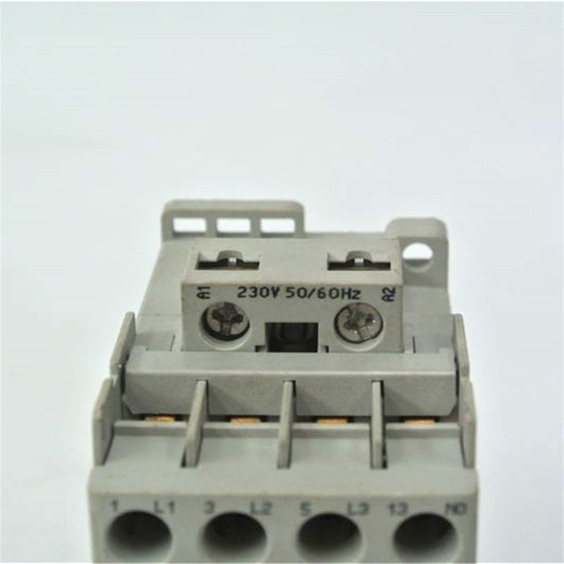 Allen Bradley 100-C09KF10 100-C09*10 A version contactor