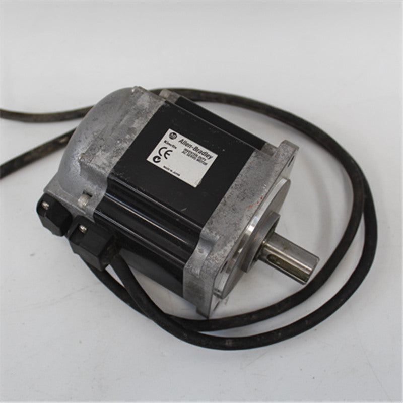 Allen Bradley TLY-A2530P-BJ62AA  Servo Motor