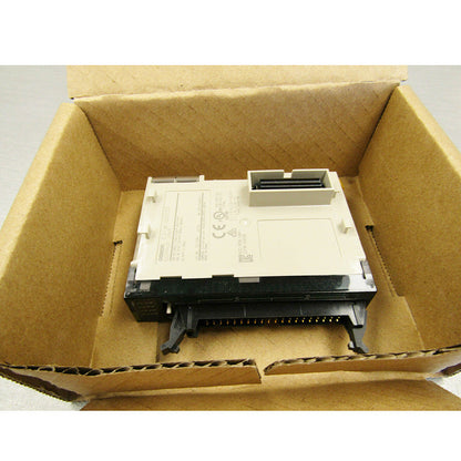 Omron CJ1W-OD233 PLC Module