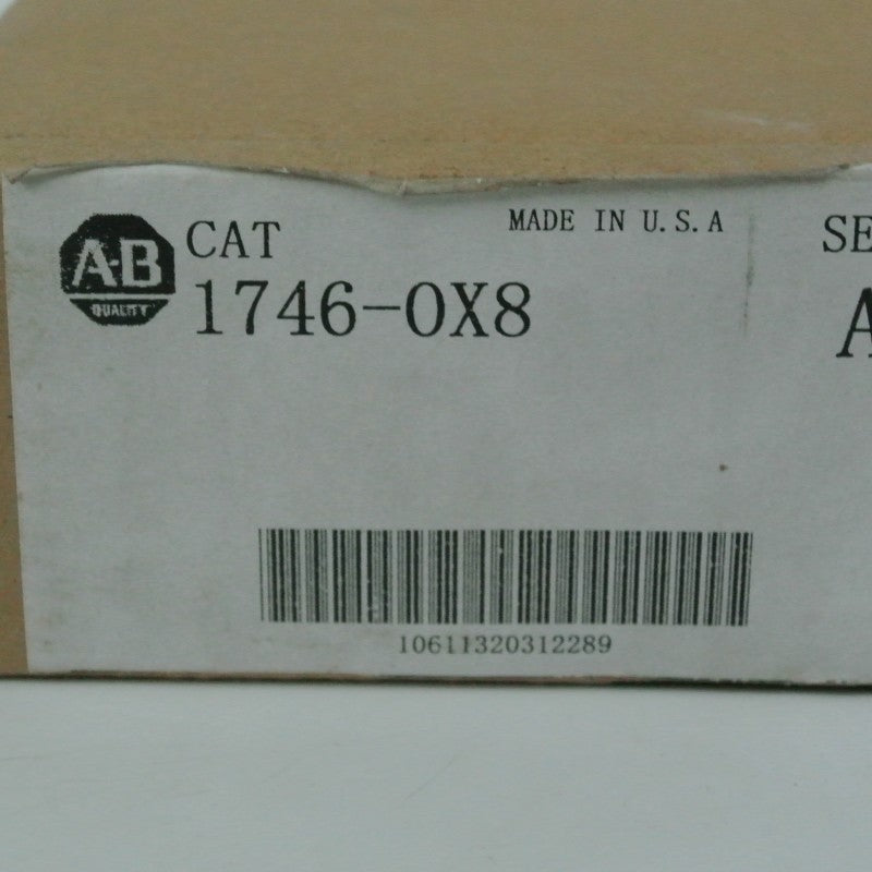 Allen Bradley 1746-OX8  MPL-B220T-VJ42AA PLC module