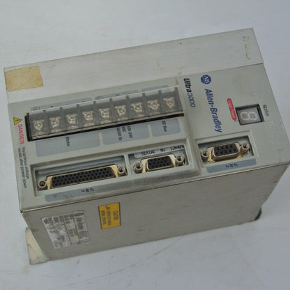 Allen Bradley 2098-DSD-010X Ultra 3000 Servo Drive