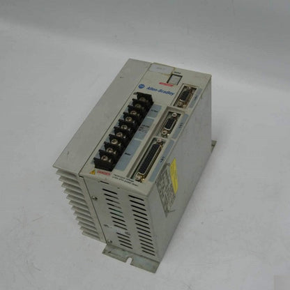 Allen Bradley 2098-DSD-010 Ultra 3000 Servo Drive